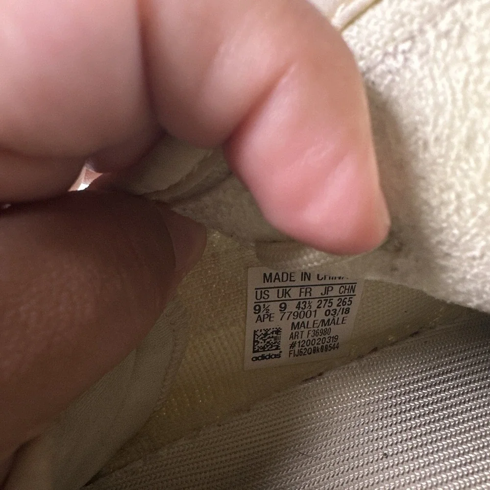 Size 9.5 - adidas Yeezy‎ Boost 350 V2 Butter 779001